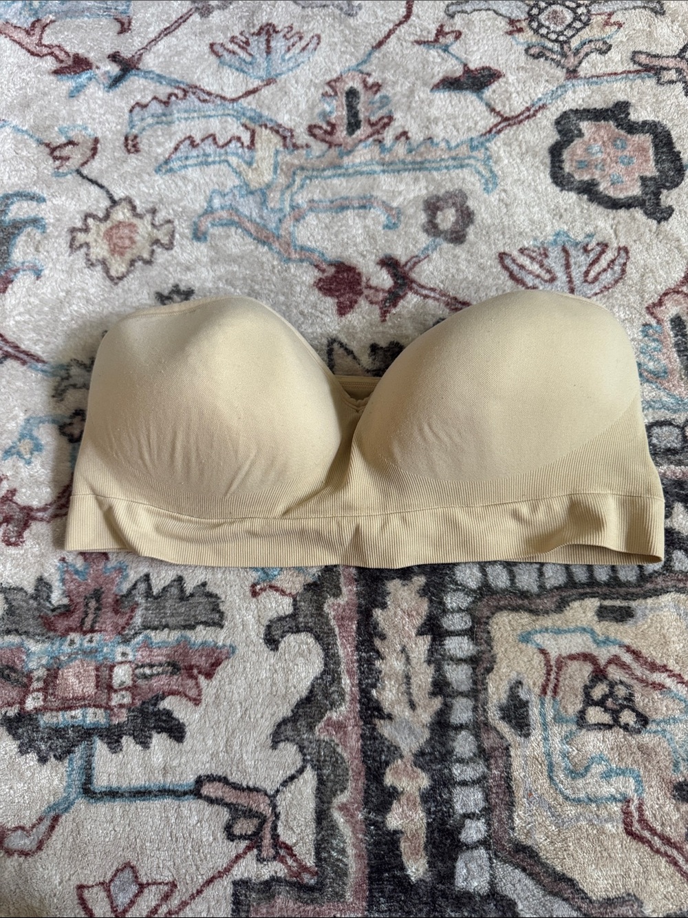 Seamless Strapless Bandeau Bra - Cream